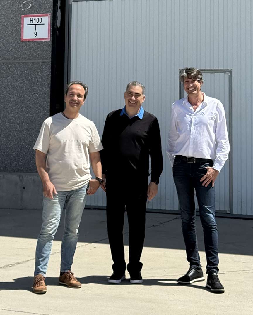 Blue-White® trifft sich mit TFD in Madrid, um Lösungen für die Chemikaliendosierung und Durchflussmessung zu besprechen 1 Adolfo Madrid 2