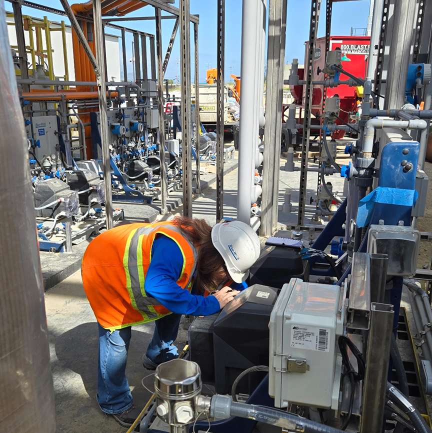 Blue-White® stattet die Kläranlage von San Francisco aus mit CHEM-FEED® Skid-Systeme und FLEXFLO® M4 Pumpen 1 Susanne 2